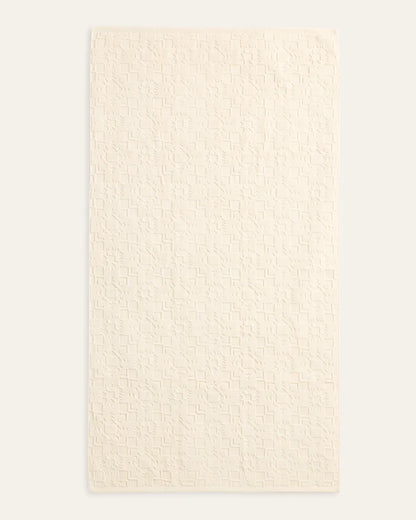 Pendleton Sculpted Ivory Towel Collection