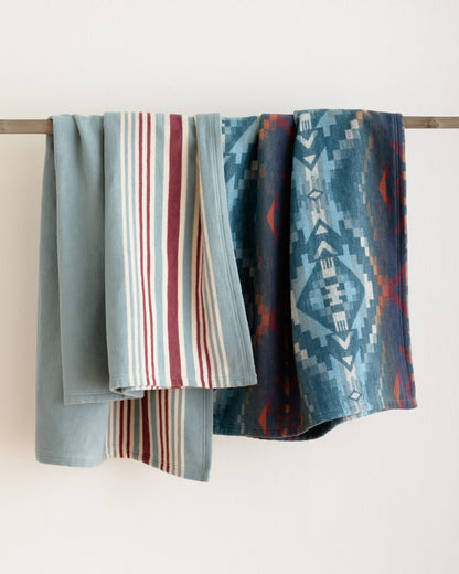 Pendleton Carico Lake & Stripe Throw Gift Pack