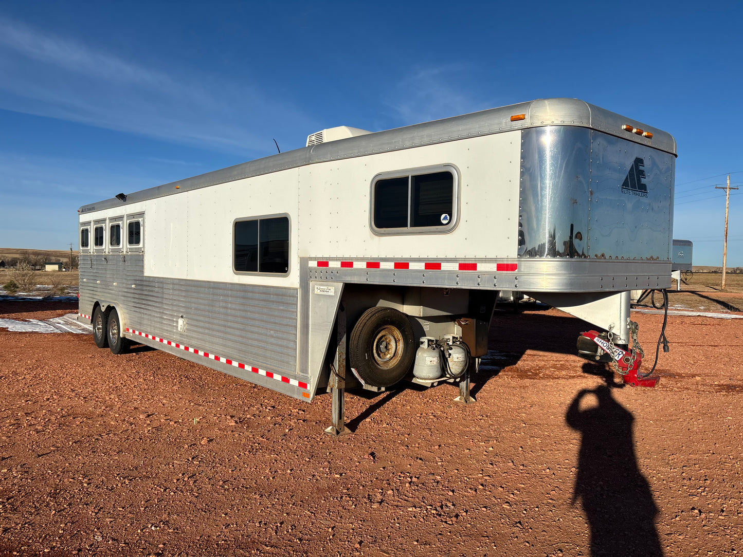 2008 Elite 4 Horse Living Quarters Trailer