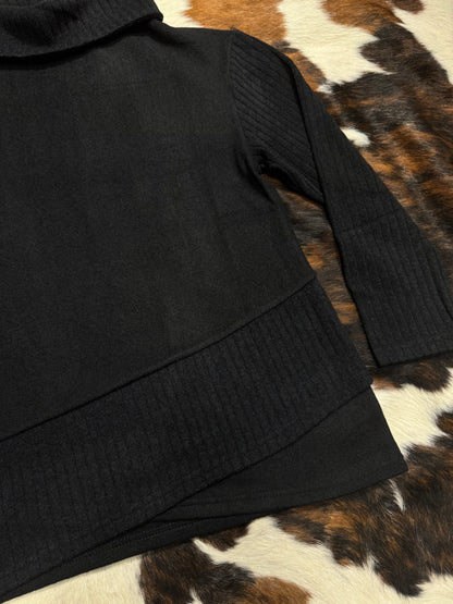 Trisha Tyler Women's Black Aline Sweater