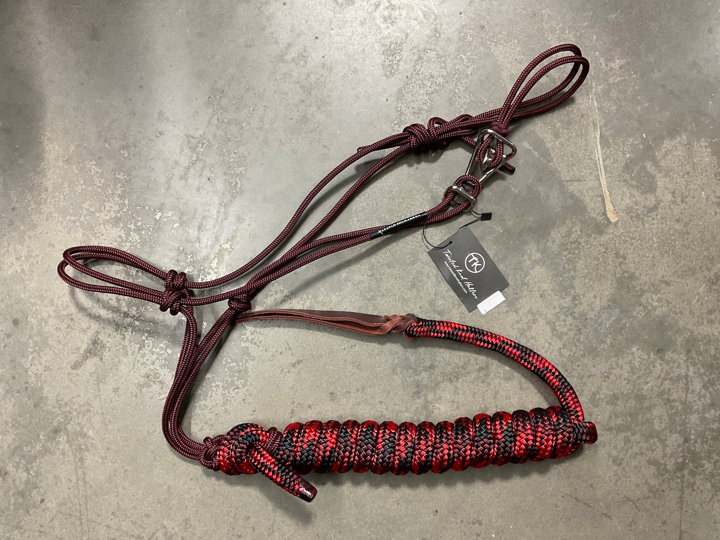 Twisted Knot Halters Rope Halter w/ Easy Off Clip & Lead