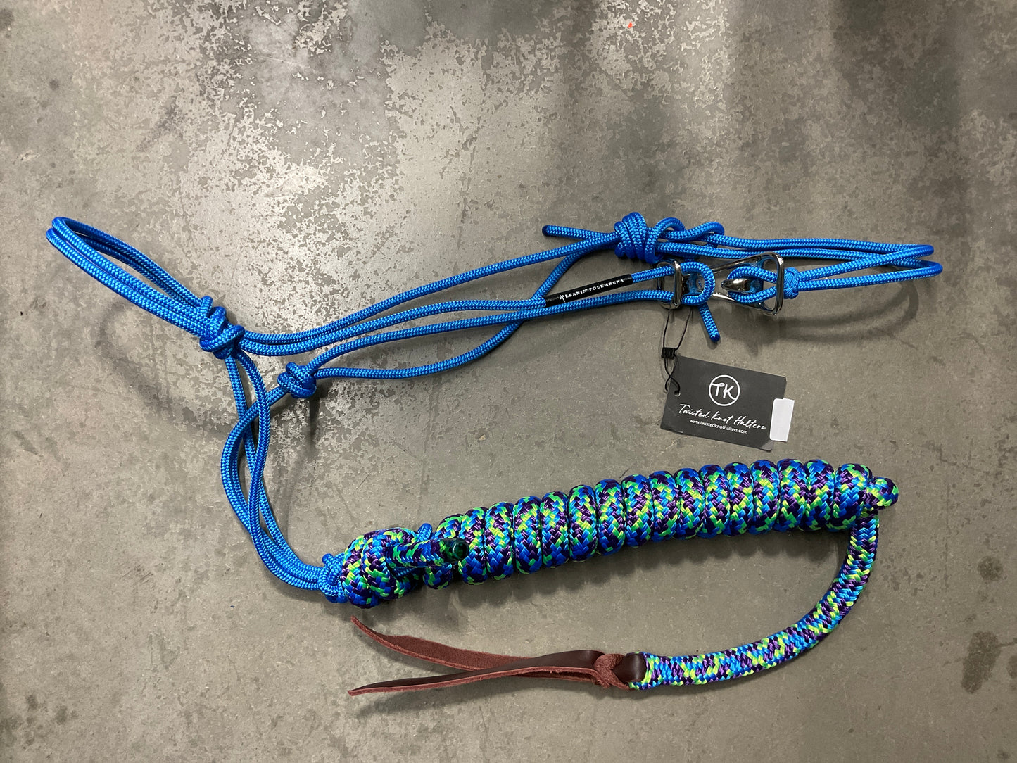 Twisted Knot Halters Rope Halter w/ Easy Off Clip & Lead