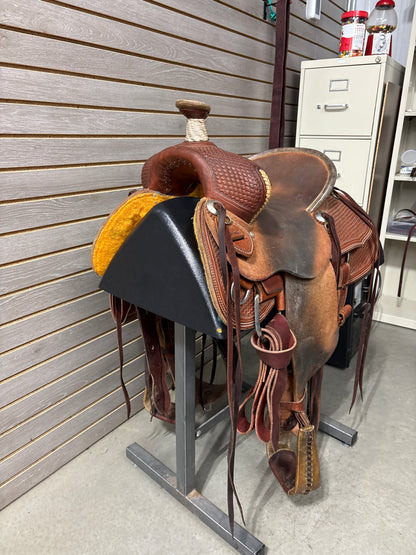 Used. Cashel 14" Ranch Saddle