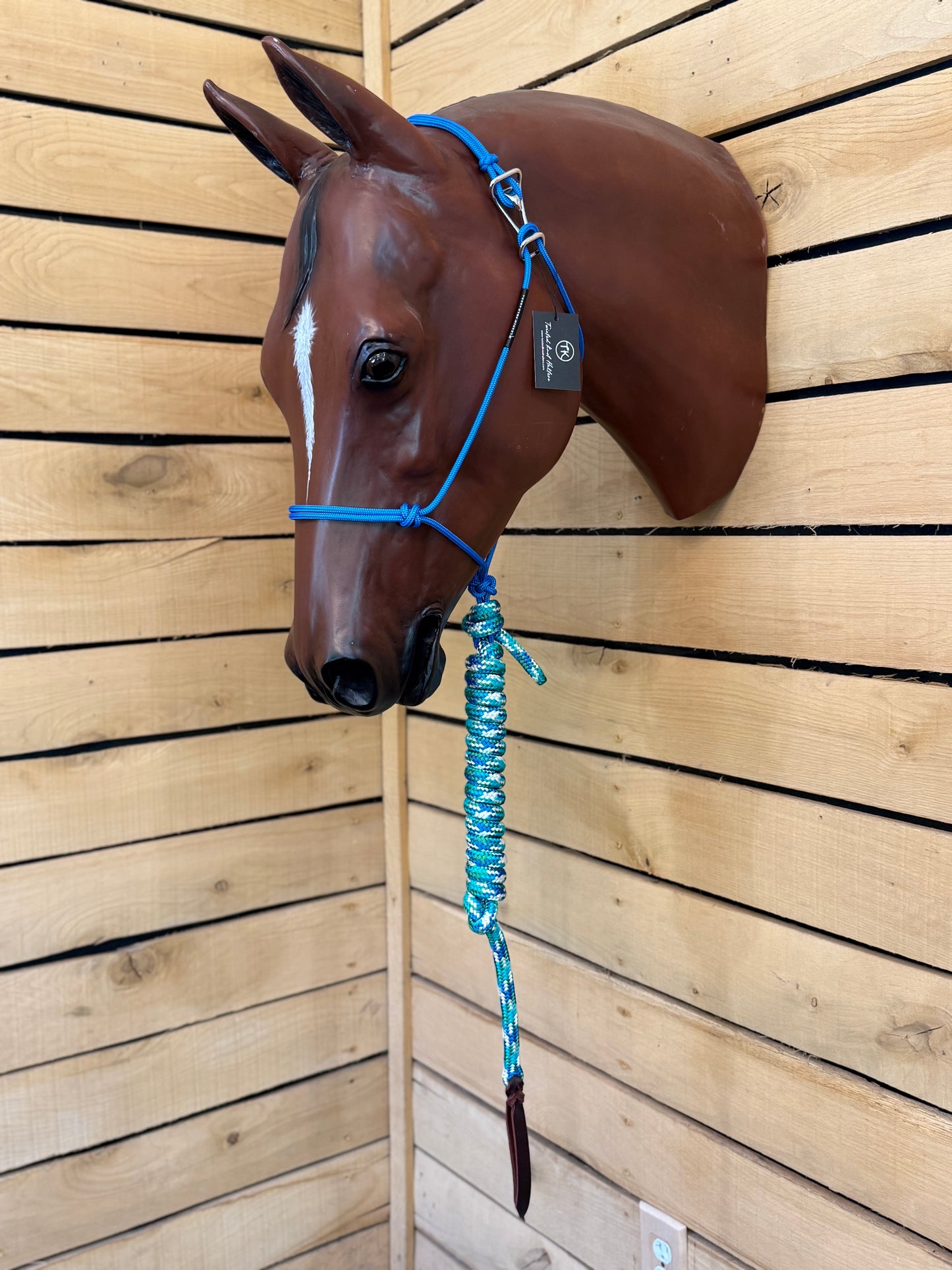 Twisted Knot Halters Rope Halter w/ Easy Off Clip & Lead