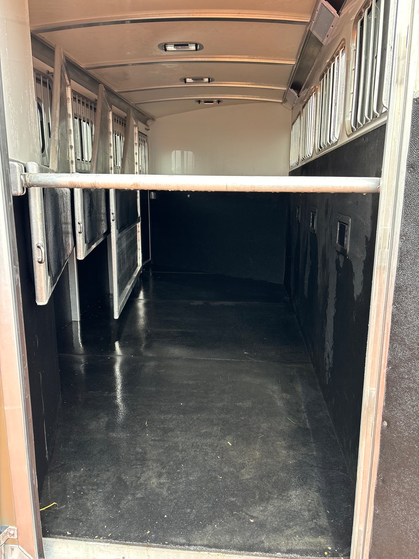 2018 Cimarron 4 Horse Trailer