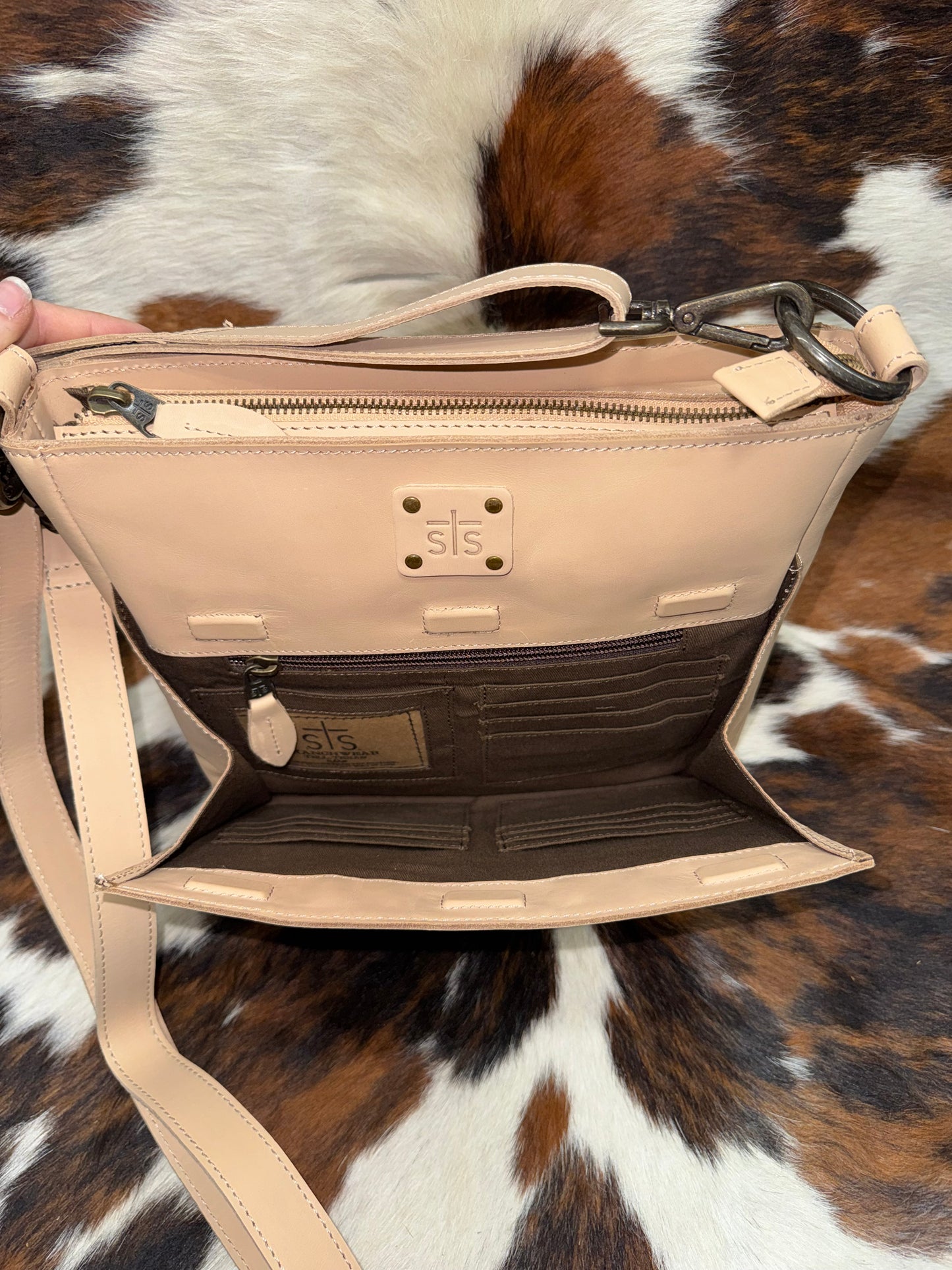 STS Basic Bliss Buckskin Olivia Crossbody