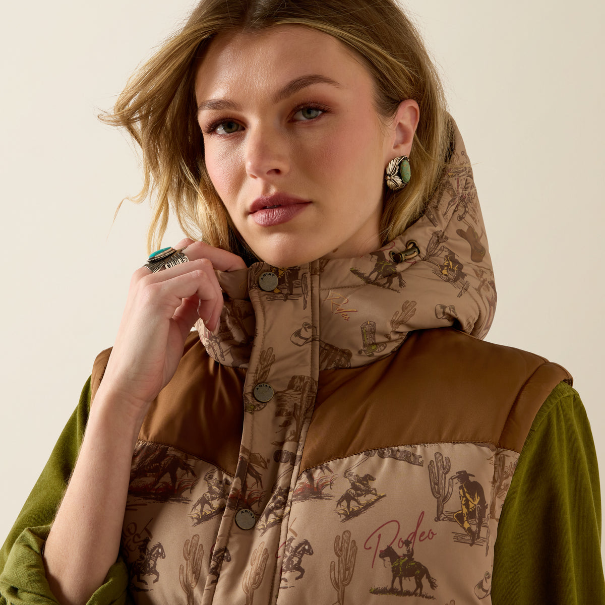 Ariat Women's Retro Rodeo Frontier Puffer Vest