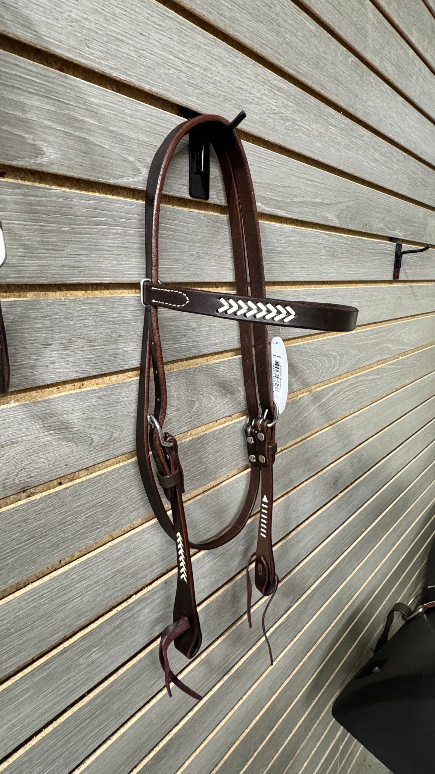 Oxbow "Sonoma Collection" with Rawhide Weaving Tack Set