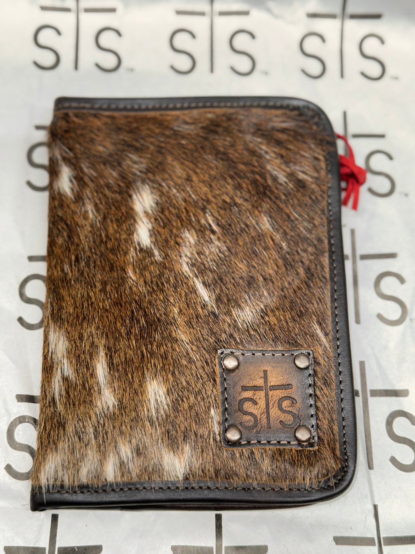 STS Wrapped Cowhide Magnetic Wallet