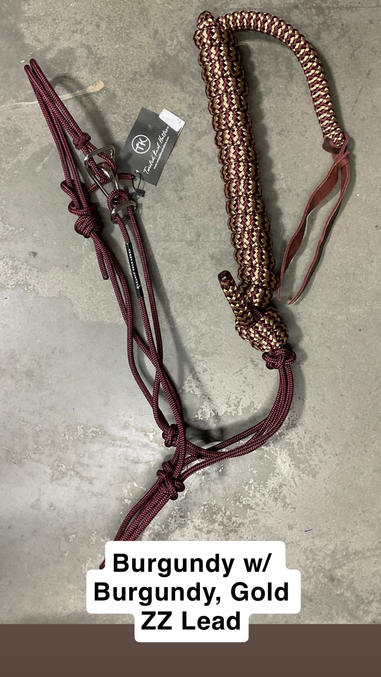 Twisted Knot Halters Rope Halter w/ Easy Off Clip & Lead