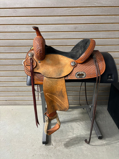Used 15" Lazy "L" by Larry Coats Barrel Saddle
