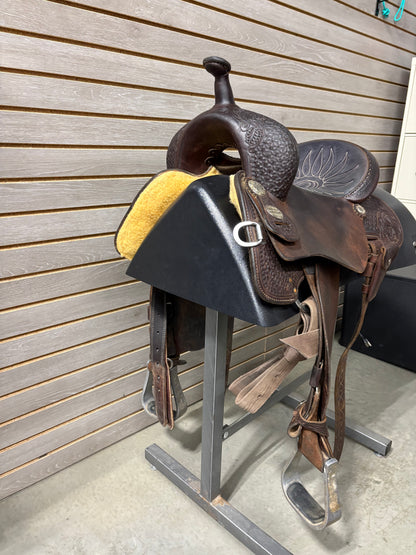 Used. Martin 14.5" BTR Barrel Saddle #06799