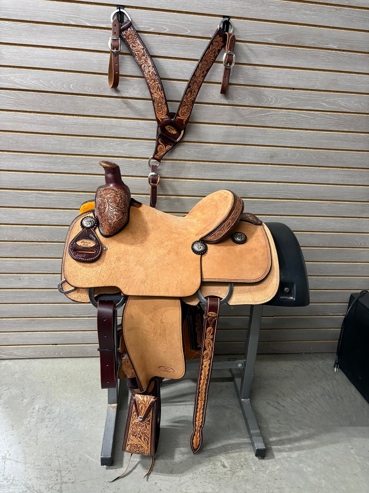 Trent Ward 13.5" Platinum Calf Rope Saddle