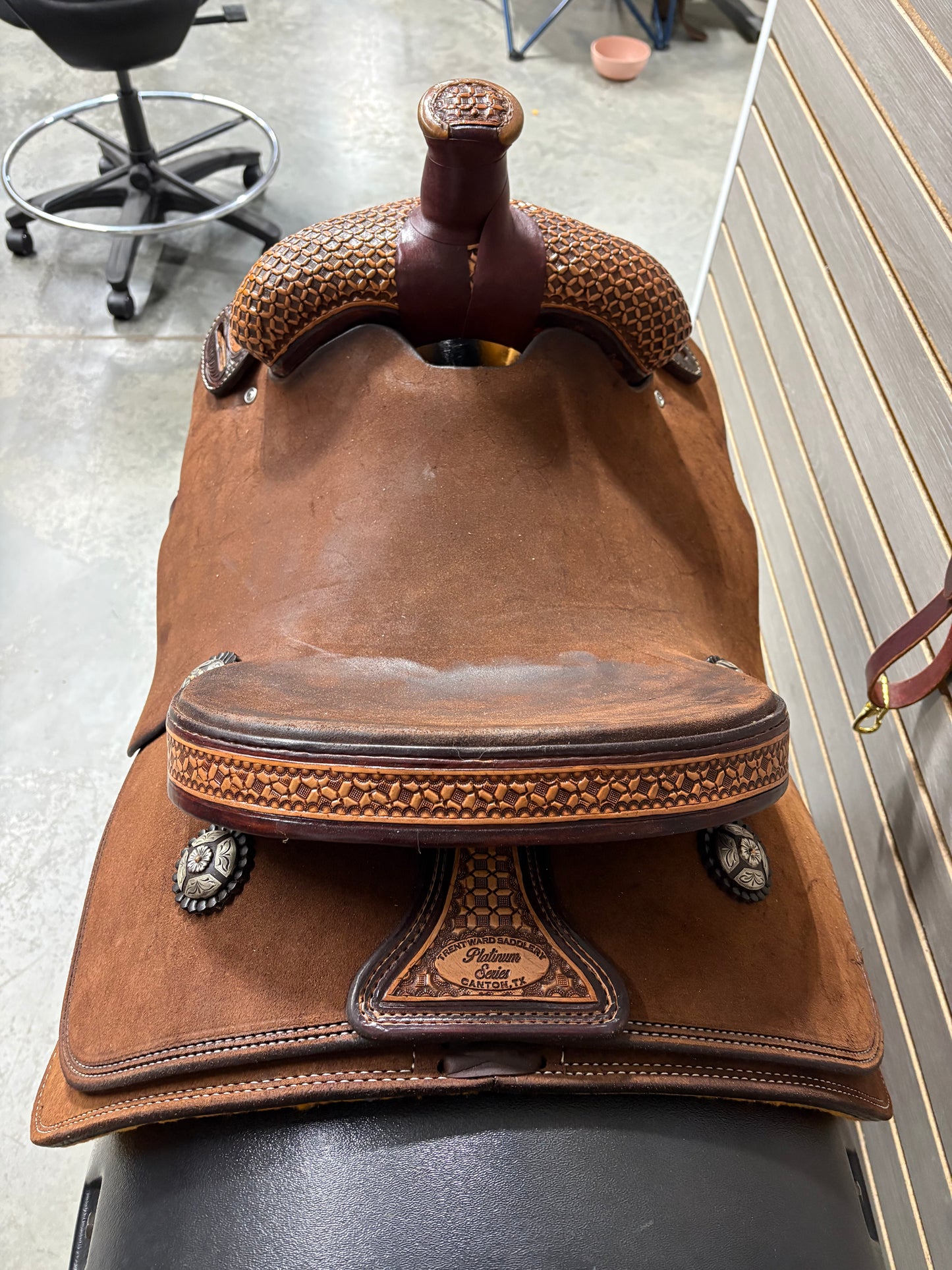 Trent Ward 14" Platinum Calf Rope Saddle