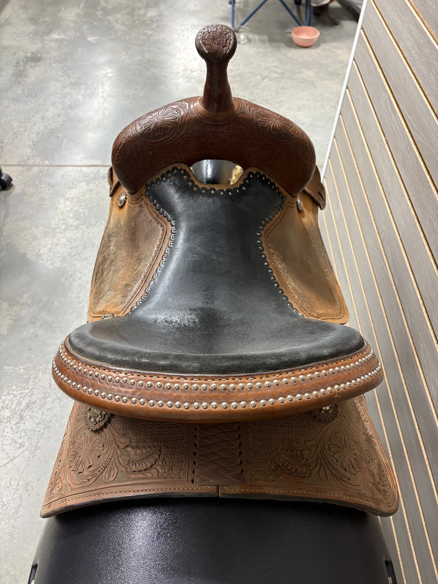 Used. 15"  Reinsman Xtreme Barrel Saddle