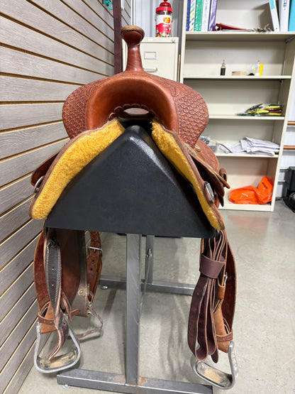 Used. Martin Stingray 14.5" Barrel Saddle #02859
