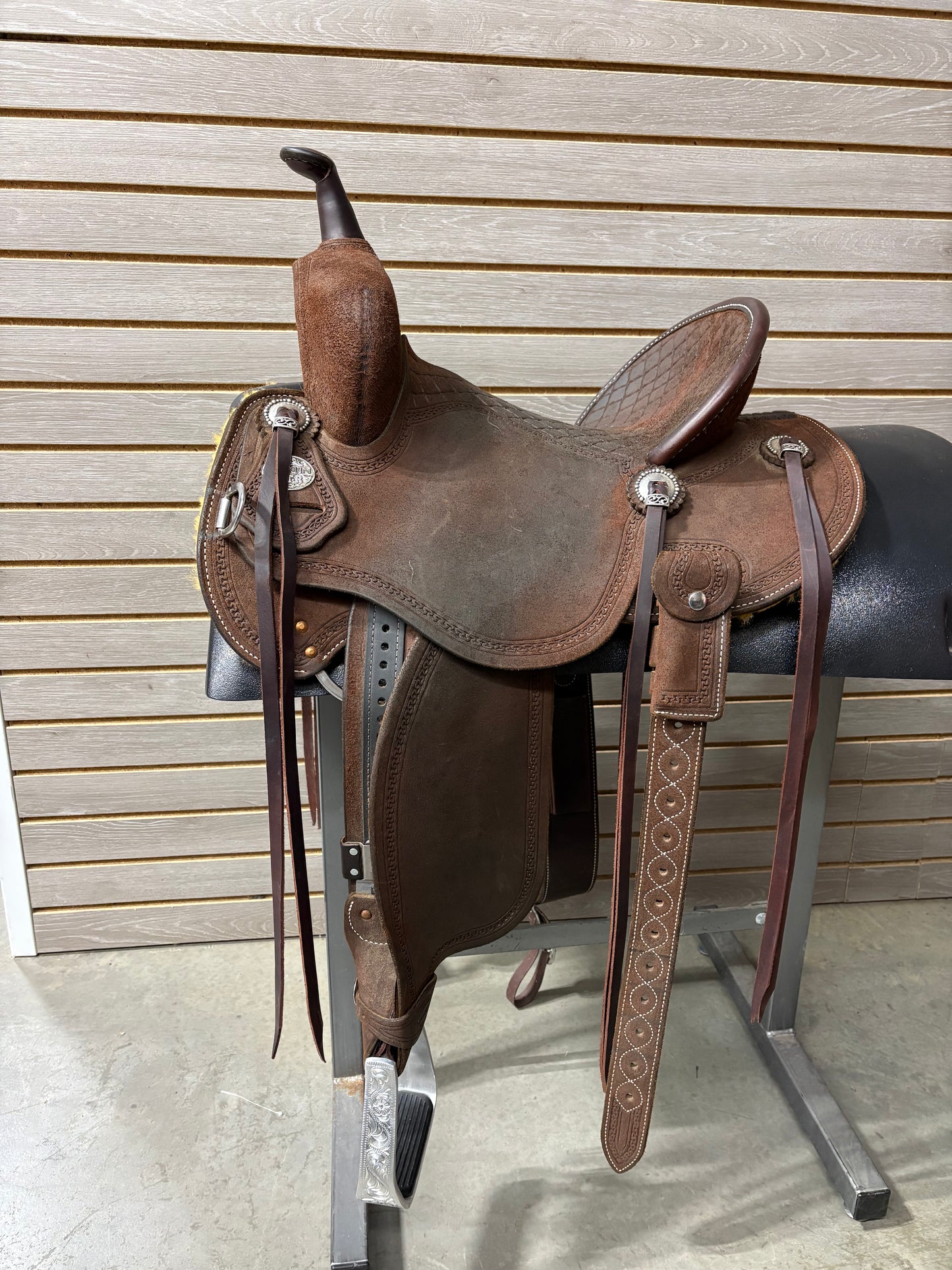 Used. Martin BTR 13.5" Barrel Saddle #10105