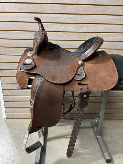 Used. Martin Stingray 13.5" Barrel Saddle #11571