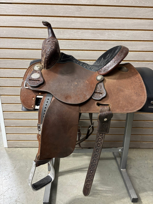 Used. Martin Stingray 13.5" Barrel Saddle #11571