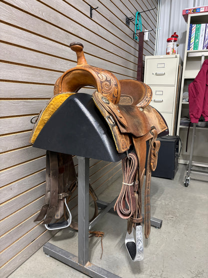 Used. 14" Robbie Phillips Saddle