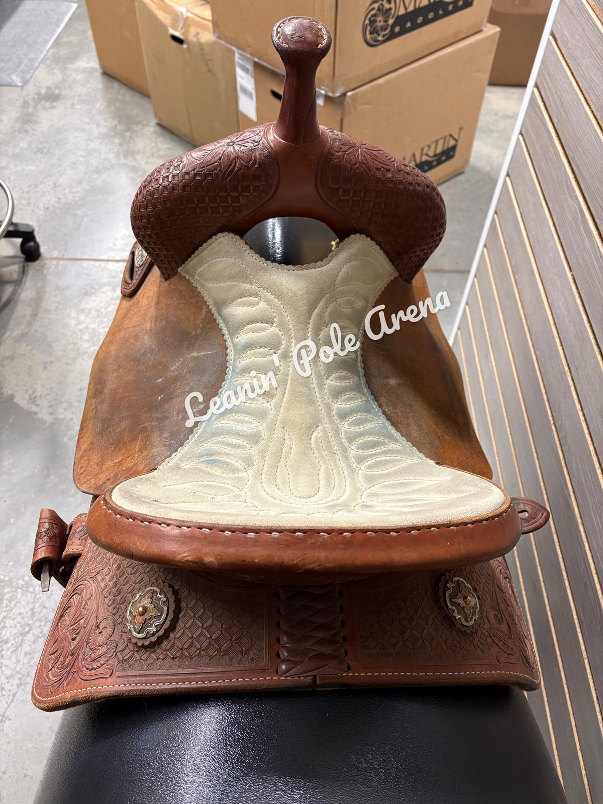 Used. Martin BTR 13.5" Barrel Saddle #06181
