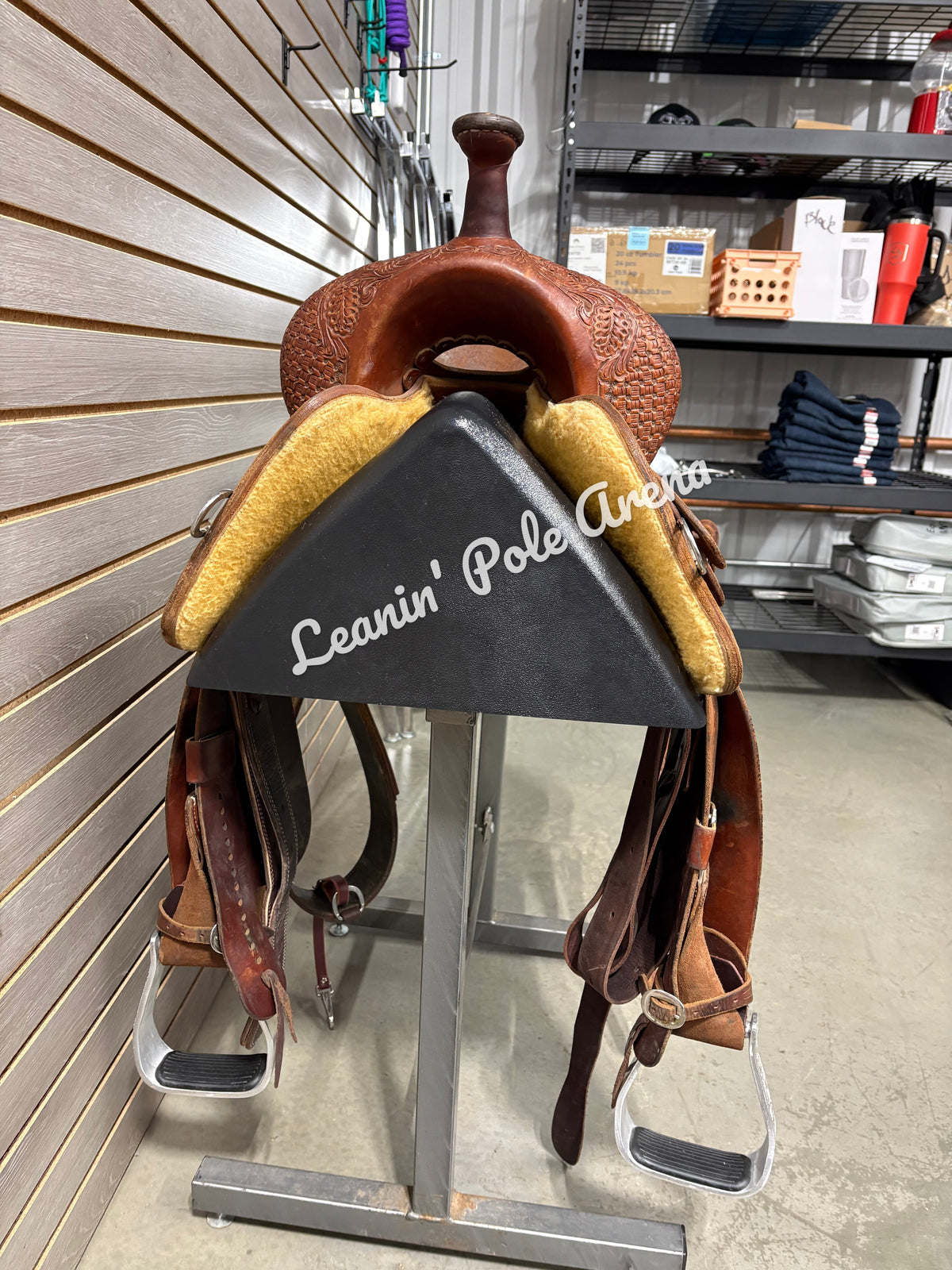 Used. BTR 15" Barrel Saddle #07124