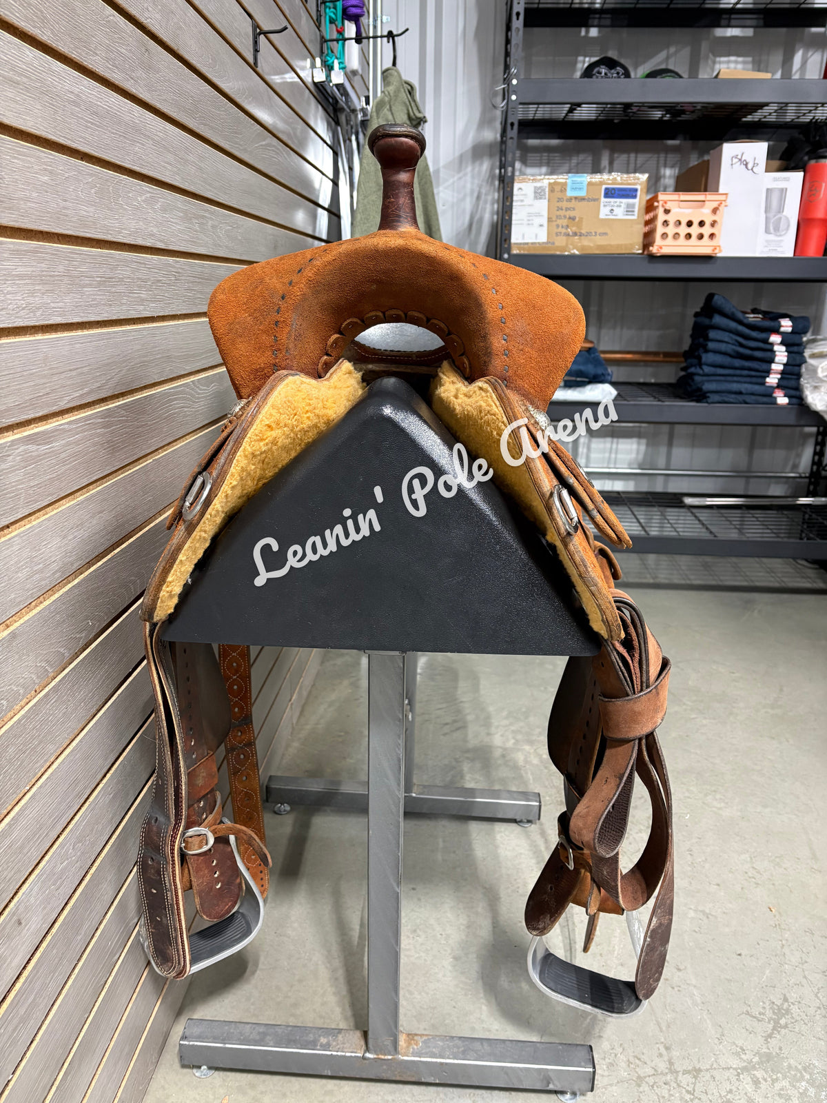 Used. 14" Martin FX3 Barrel Saddle #00202