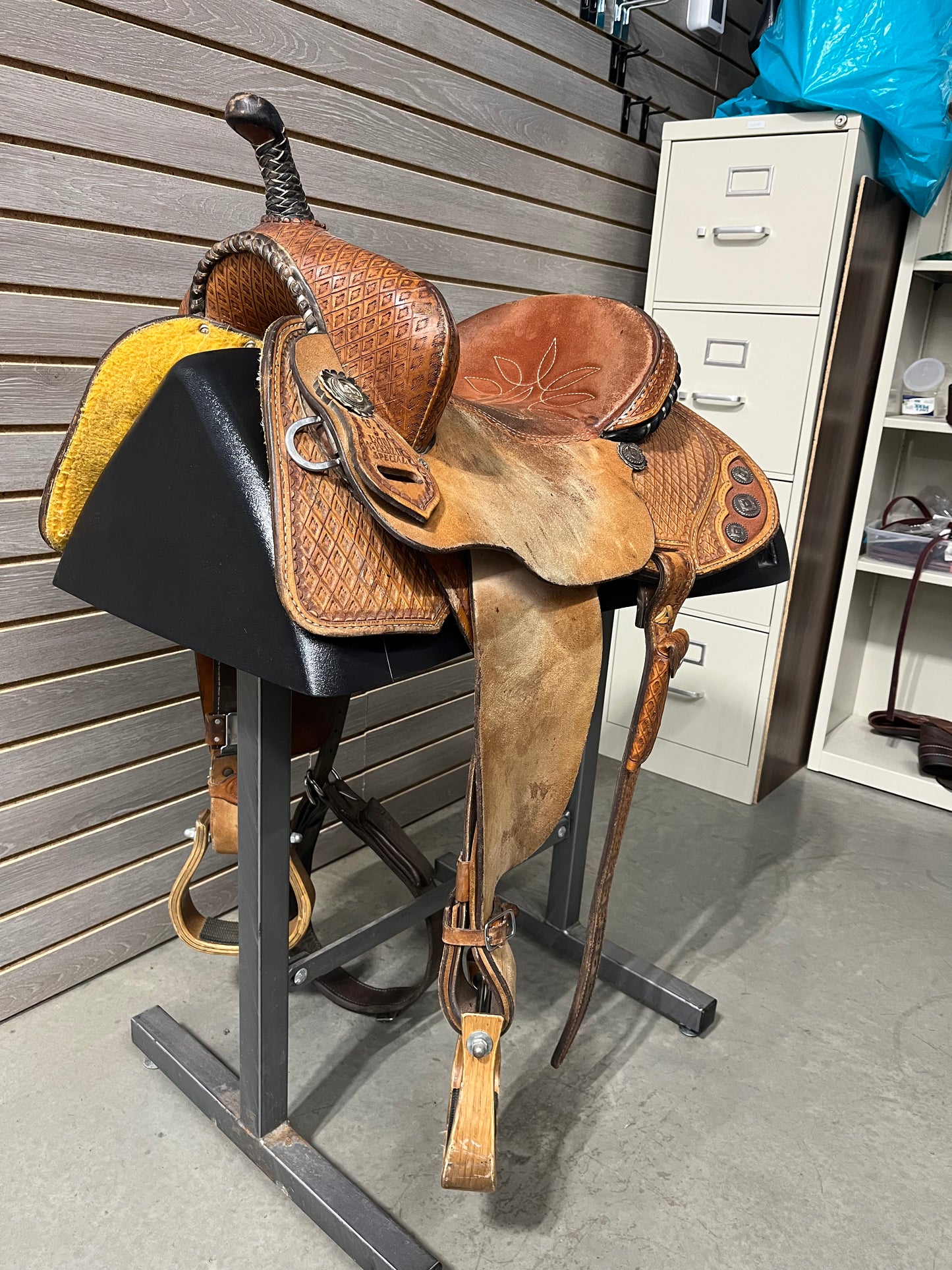 Used. 14.5" Double J Lynn Mckenzie Special