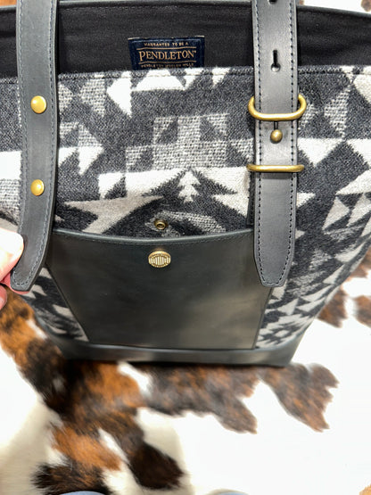 Pendleton Blue Ridge Black Open Tote