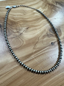 16" Round & Saucer Navajo Pearl Necklace