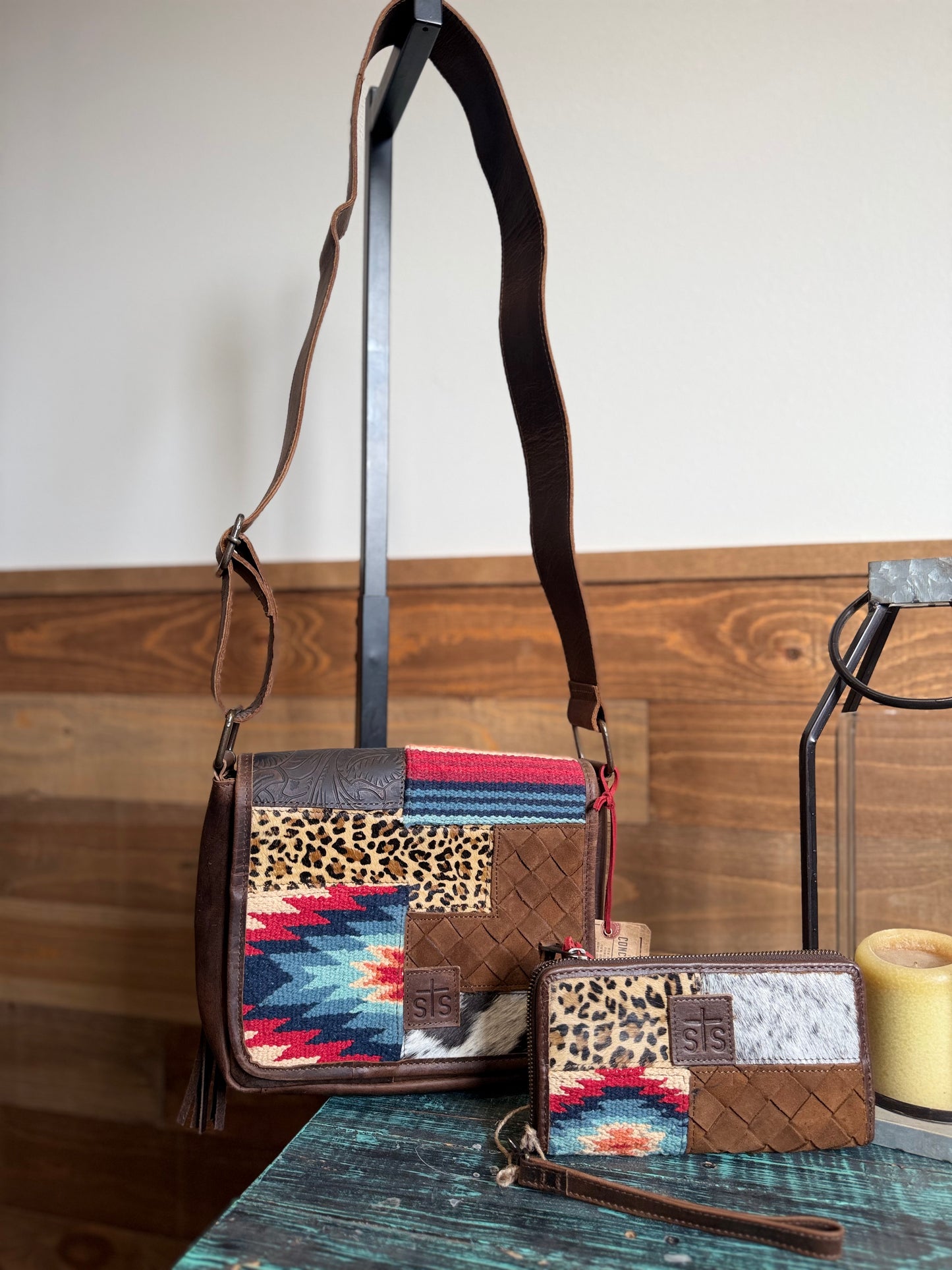 STS Chaynee Mountain Della Crossbody