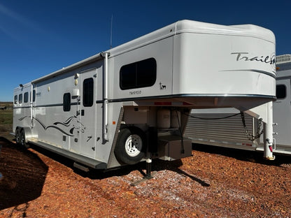 2013 4H Trails West Living Quarters Trailer w/ Slide-Out