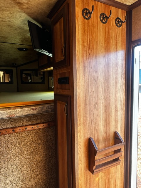 2013 4H Trails West Living Quarters Trailer w/ Slide-Out