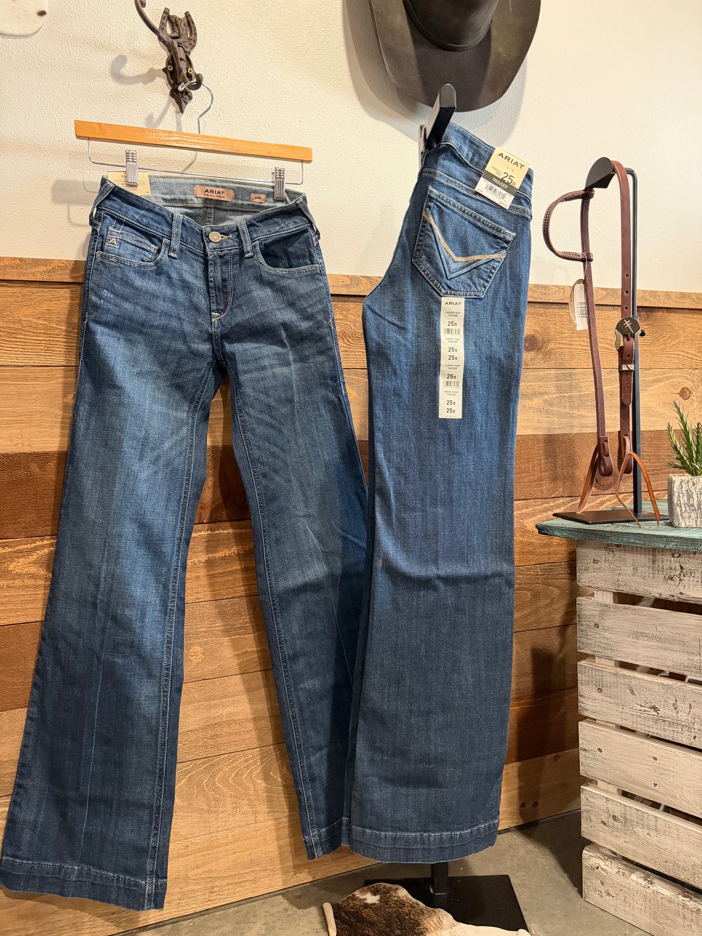 Ariat Women's Perfect Rise Lelani Chelsea Trouser Jean