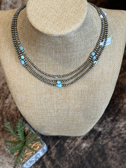 Golden Hills & Pearls Necklace