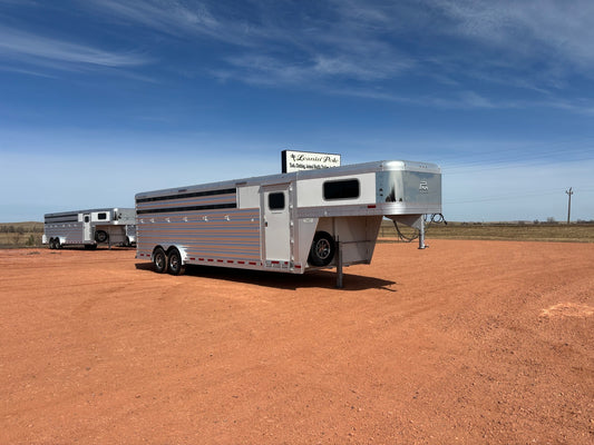 2026 Platinum 26' 5/6 Horse Trailer