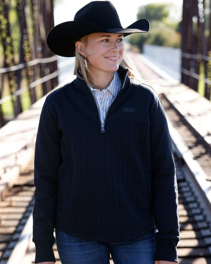 Cinch Women's Black 1/4 Zip Pullover OW26