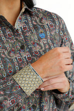 Load image into Gallery viewer, Cinch Women&#39;s Multi Paisley Western Shirt
