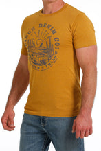 Load image into Gallery viewer, Cinch Men&#39;s Gold Demin Co. Sunset T-Shirt

