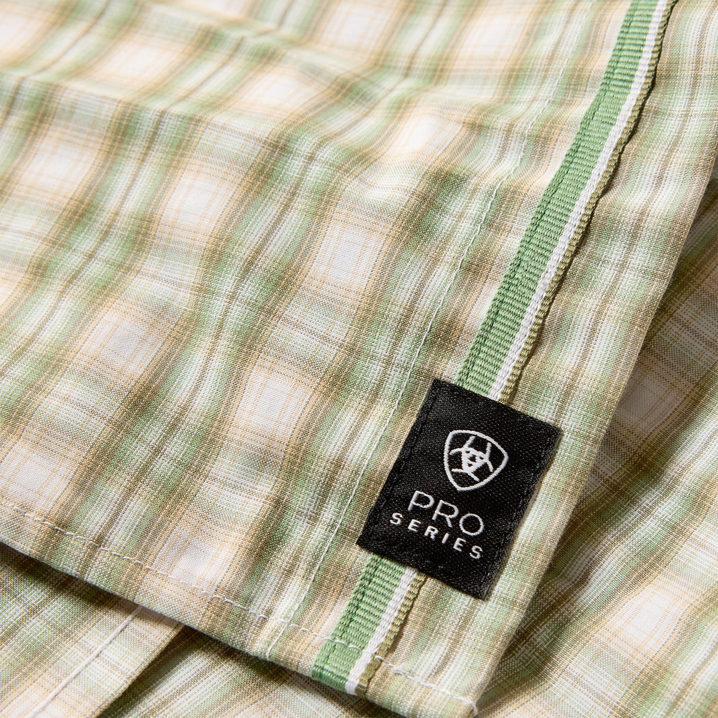 Ariat Men's Pro Series White Multi Plaid Fraser Western Shirt