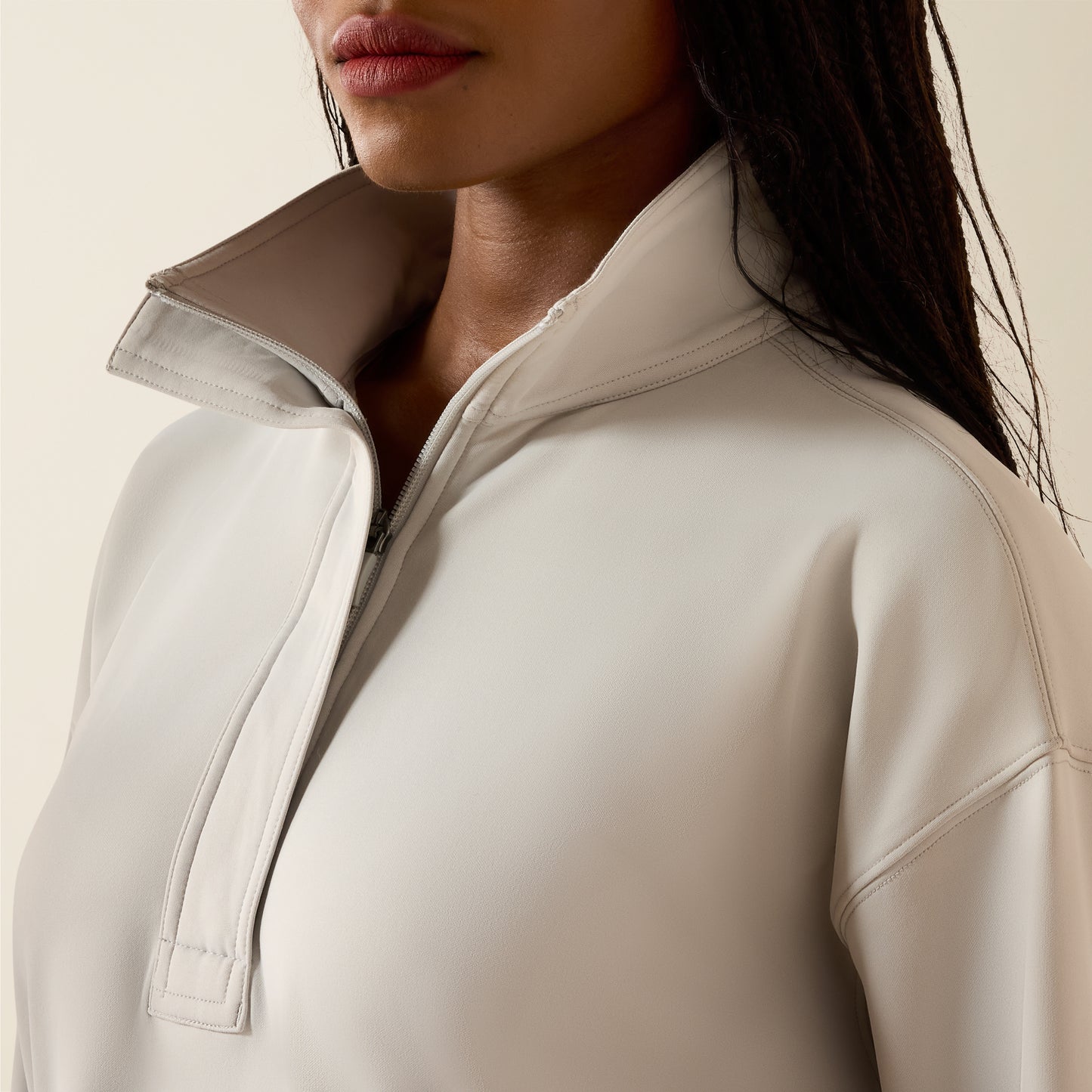 Ariat Women's Quiet Grey Breeze Logo 1/2 Zip Sweatshirt