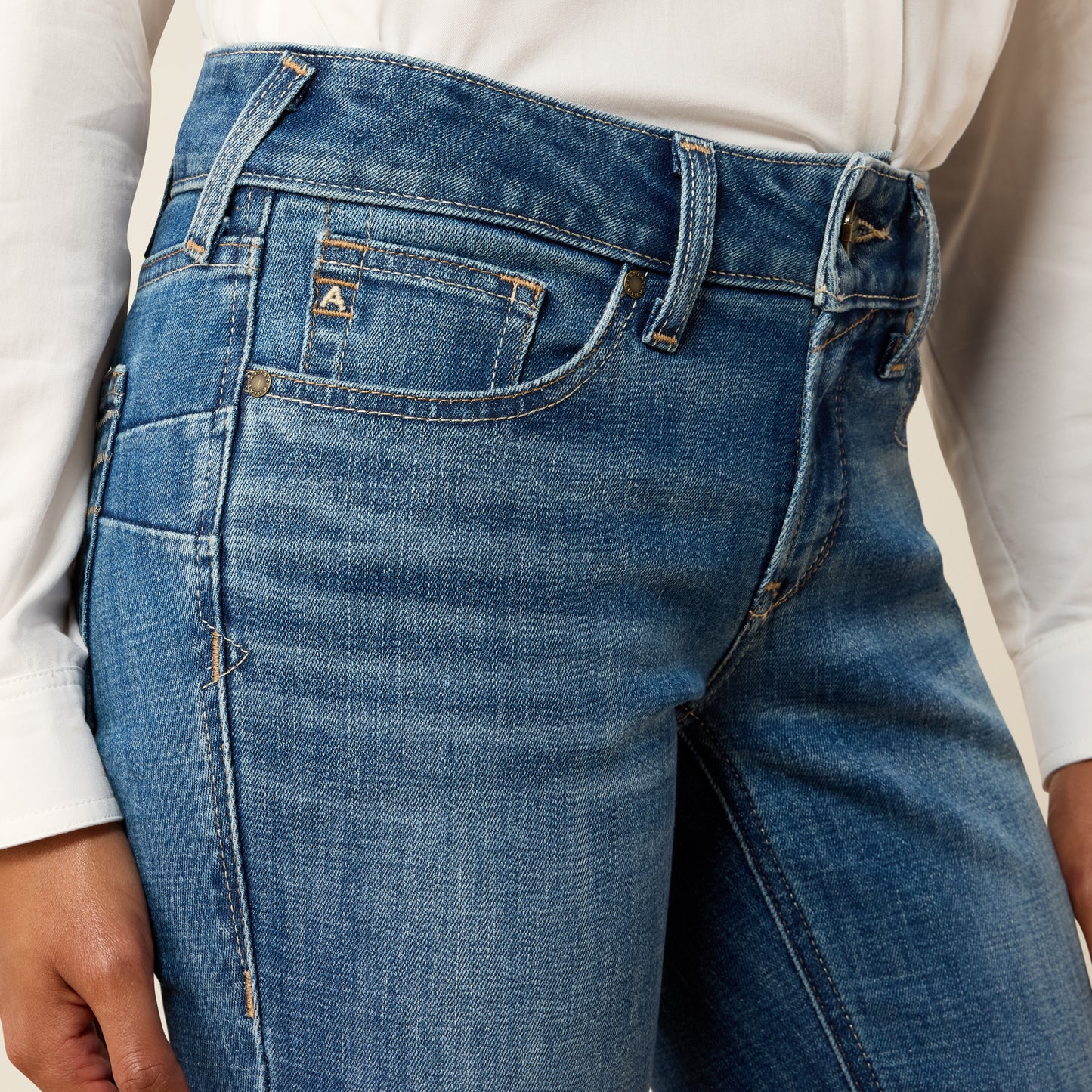 Ariat Women's Mid Rise Ithica Esti Bootcut Jean