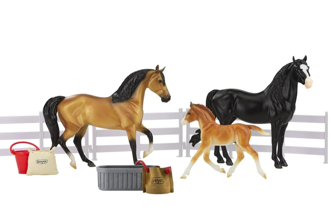 Breyer Freedom Series "Spanish Mustang Family"