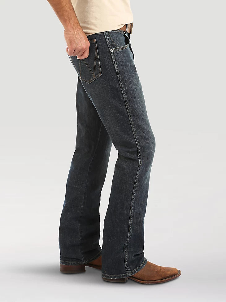 Wrangler Men's Falls City Retro Relaxed Bootcut Jean