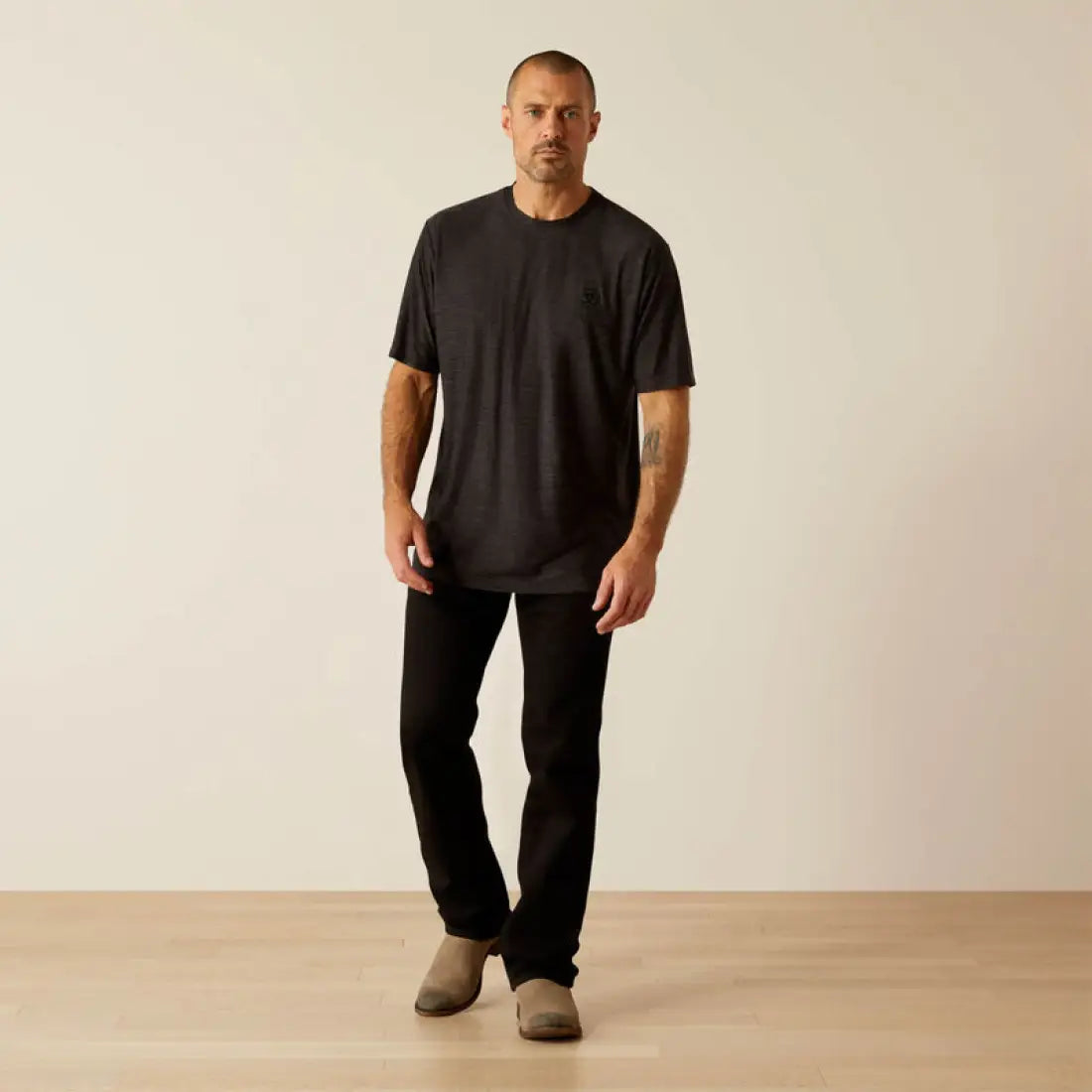 Ariat Men’s TEK Heather Black Vertical Gradient Charger T-Shirt Men’s T-Shirt