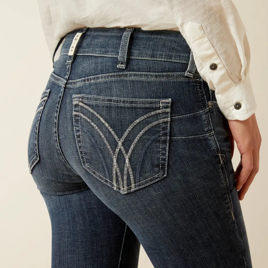 Ariat Women’s Perfect Rise Esti Missouri Bootcut Jean 24R Women’s Bottoms