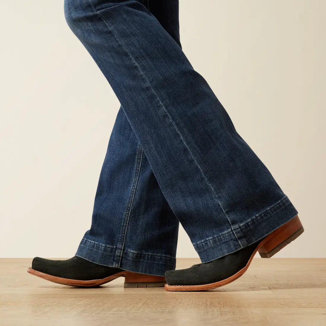 Ariat Women’s Perfect Rise Irvine Slim Trouser Jean Women’s Bottoms