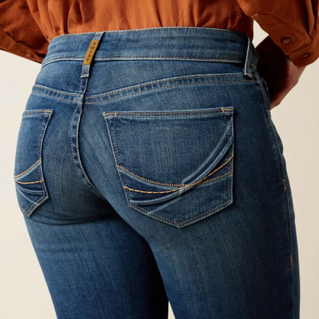 Ariat Women’s Perfect Rise Leslie Vermont Slim Trouser Jean 24R Women’s Bottoms