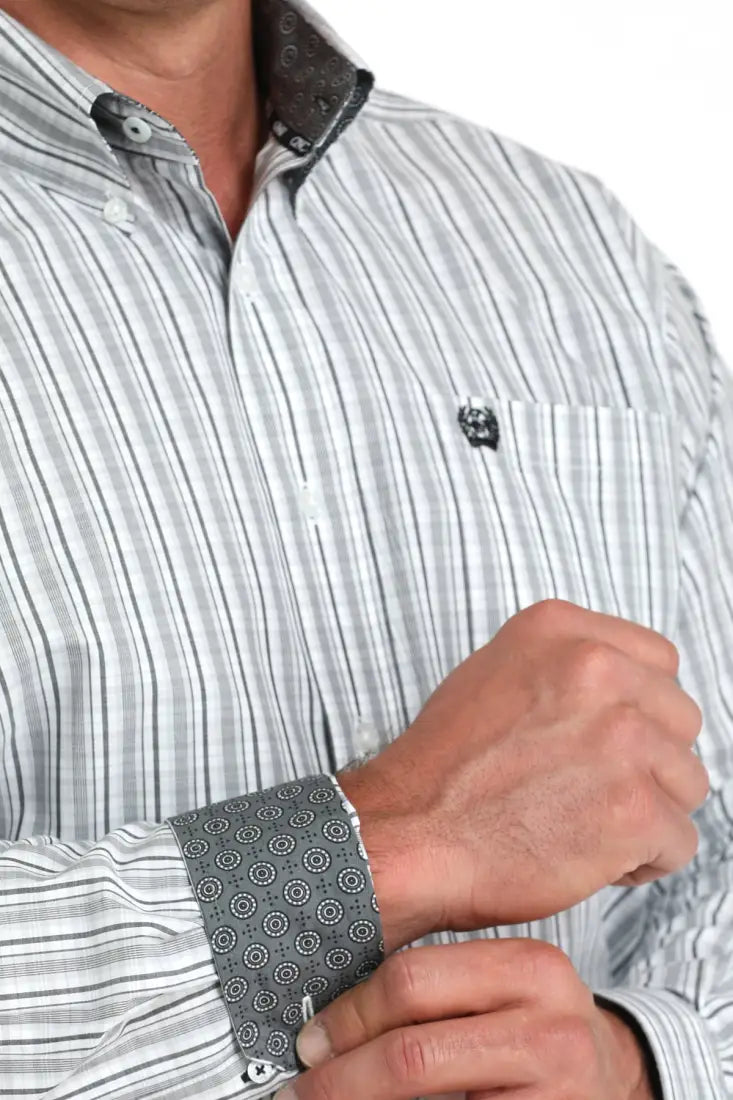 Cinch Men’s Light Grey & White Plaid Western Shirt Men’s Western