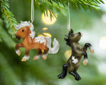 Breyer "Fireheart & Mauvelous" 2026 Mini Ornament Set